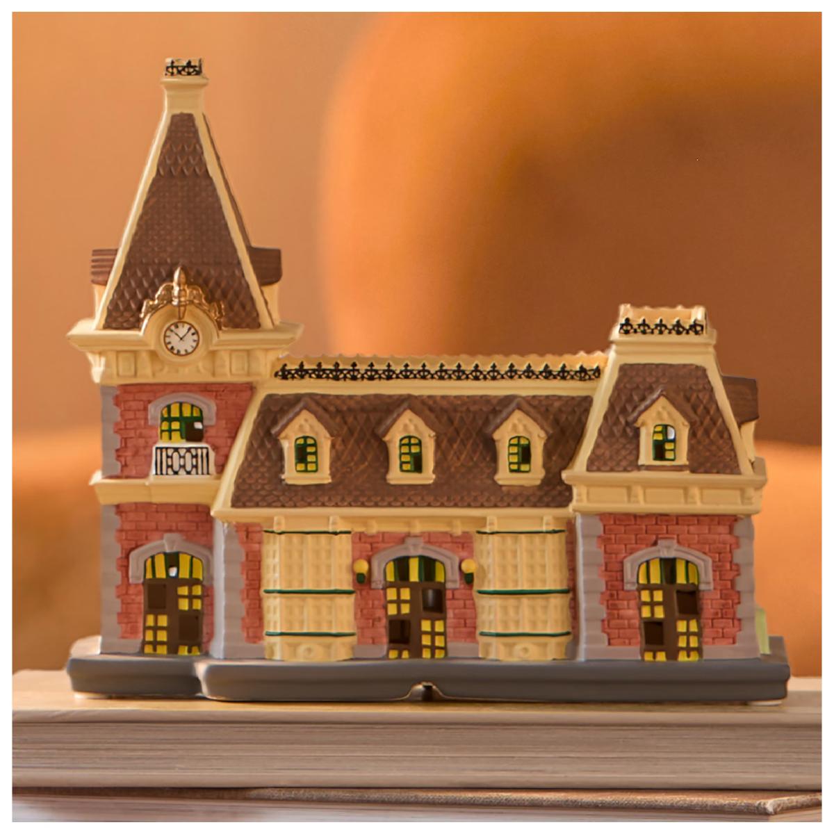 D23 Light-up Railroad Station