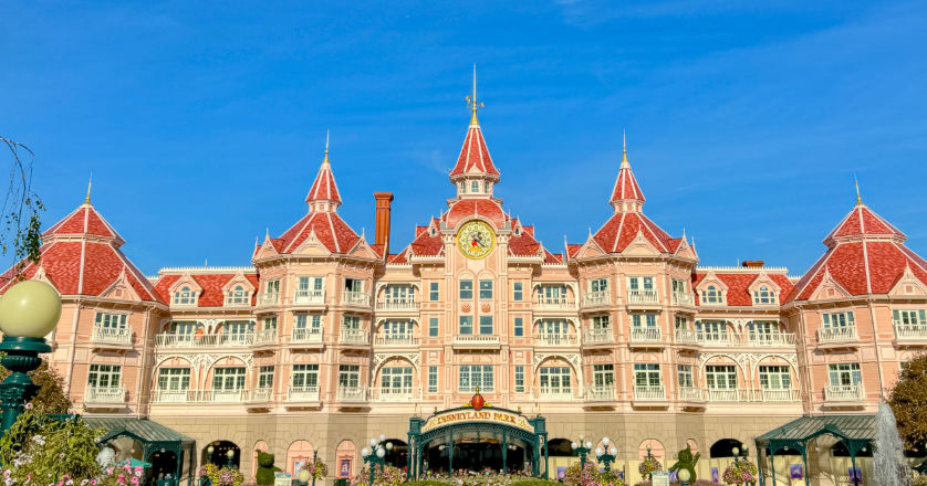 Disneyland Hotel Visits Now Managed By A Virtual Queue System