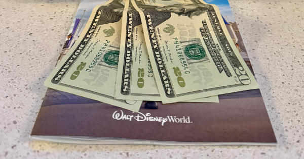 Disney Emphasise The Disney Dining Plan Does Not Include Gratuities