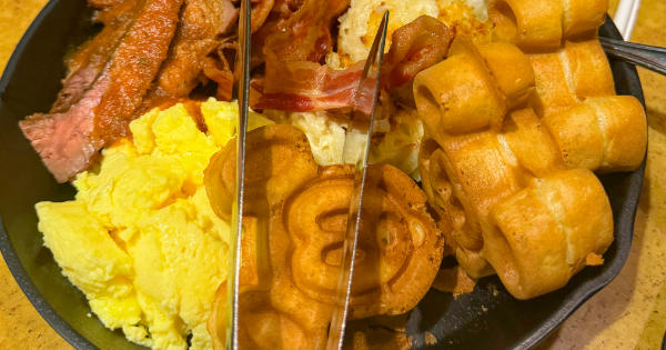 Walt Disney World Dining Plan Upgrades Are Free For Children
