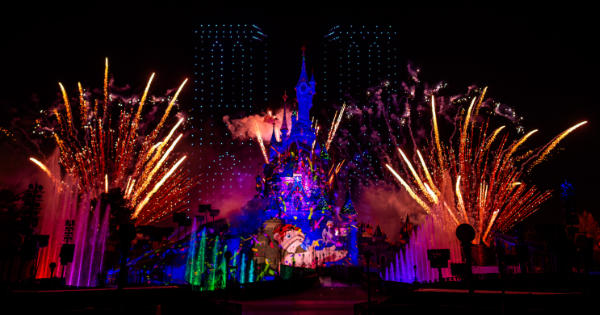 Disneyland Paris Notre-Dame Pre-Show To Debut