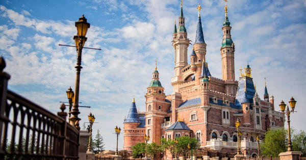 British Travellers Can Now Visit Shanghai Disneyland Visa-Free