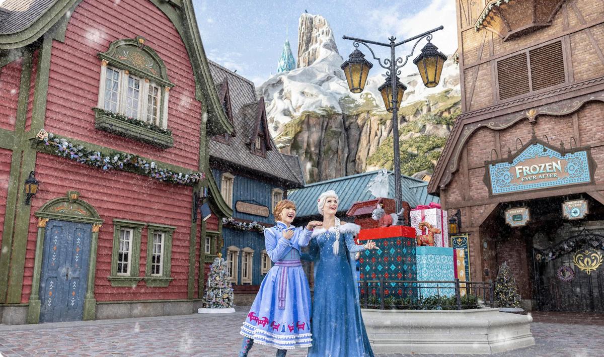 World Of Frozen at Christmas Disneyland Paris World Of Frozen at Christmas Disneyland Paris