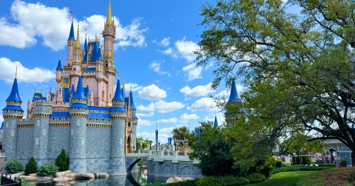 Walt Disney World Deals For UK Guests - How To Save Big on Your Next Disney Trip!