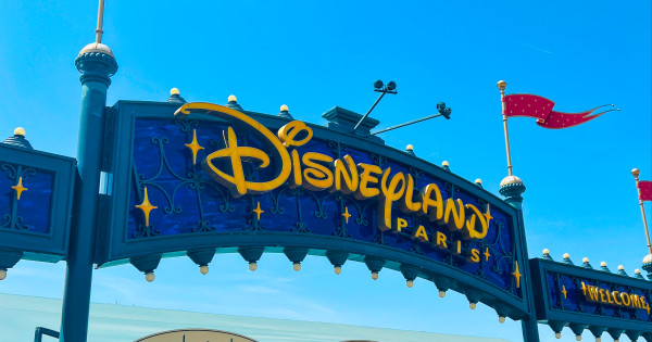 Disneyland Paris Opening Times 2026: Full Park Hours Guide