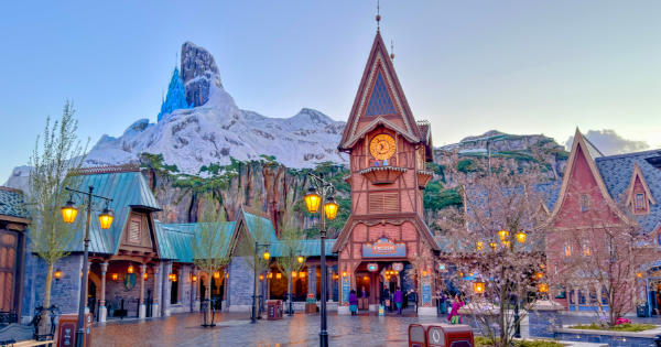 World of Frozen Disneyland Paris - The Ultimate Guide