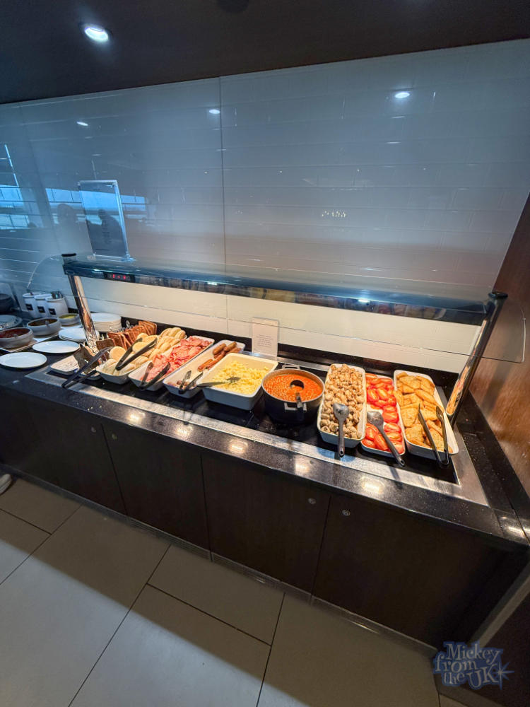 British Airways London Gatwick Club World business lounge full breakfast spread