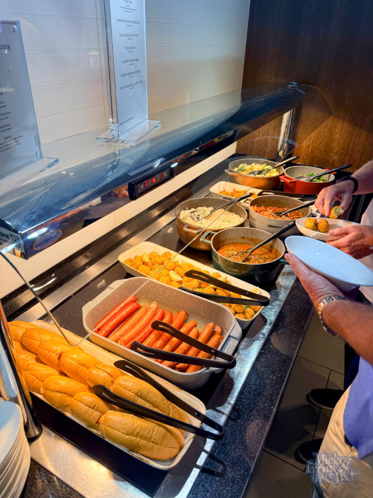 British Airways London Gatwick Club World business lounge lunch hot food selection