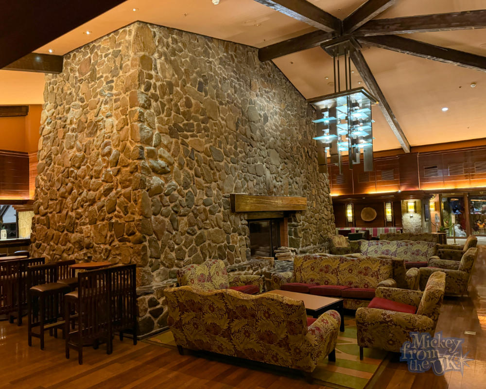 Disney Sequoia Lodge Redwood Bar Lounge Sofa